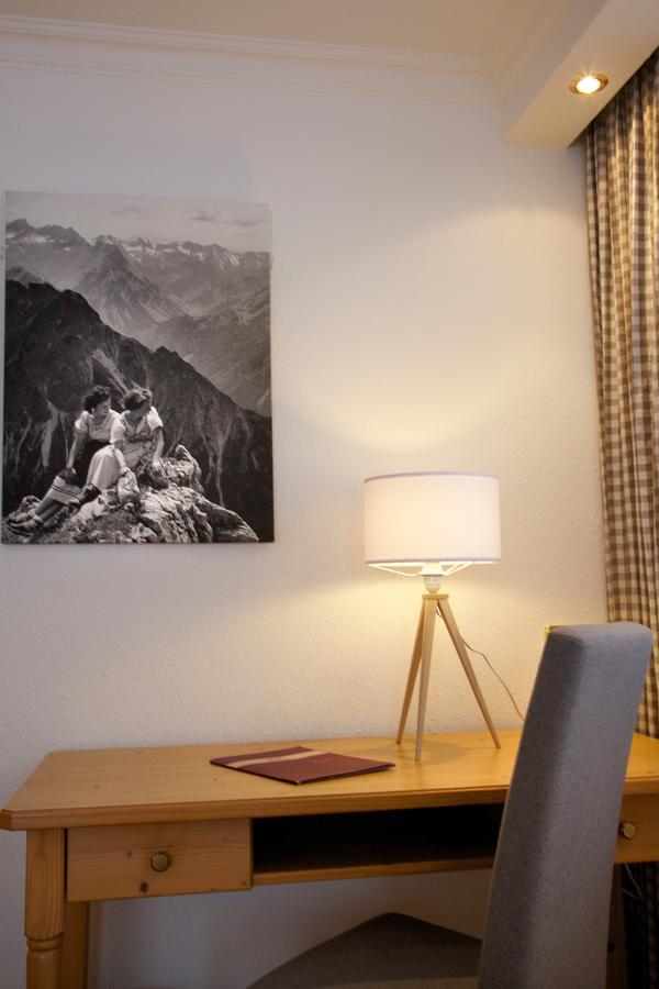 Hotel Menning ***S Oberstdorf Ngoại thất bức ảnh